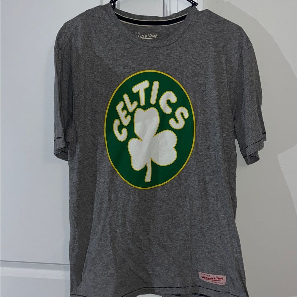 Mitchell Ness Boston Celtics St Patrick’s Day ShamrockNBA men’s Gray t shirt M